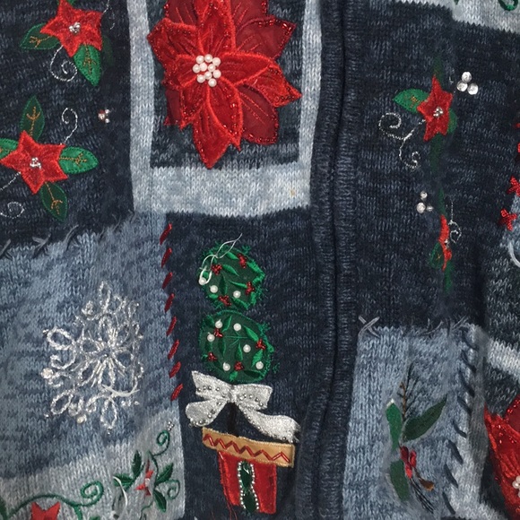 Heirloom Collectables 2004 Christmas sweater - Picture 3 of 8